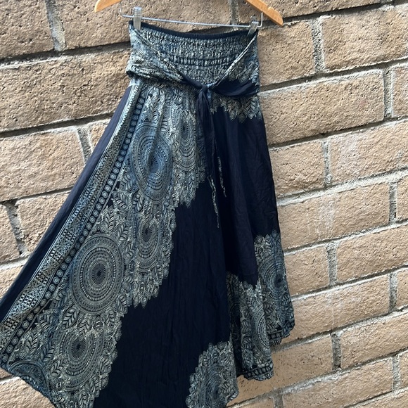 bangkok pants Dresses & Skirts - Bangkok Pants Black and White Patterned‎ Skirt or dress size S/M 100% rayon
